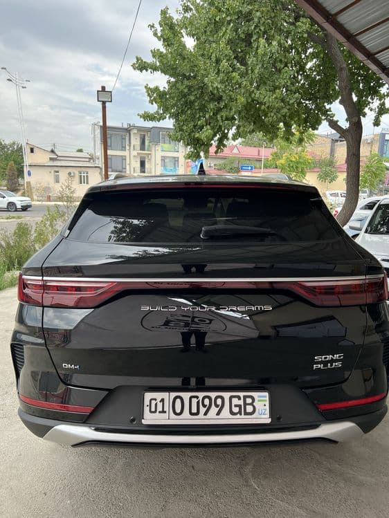 BYD song plus hybrid — 3