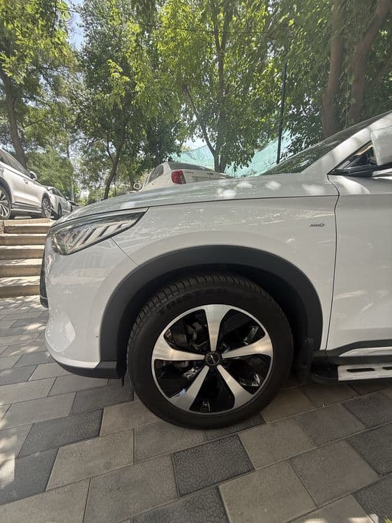 BYD Hybrid AWD 2023 — 2