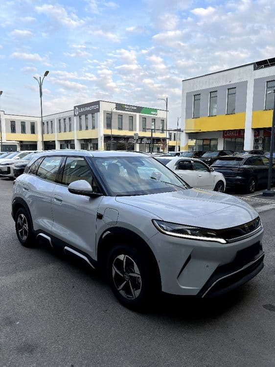 BYD Yuan up full smart  20500$ — 3