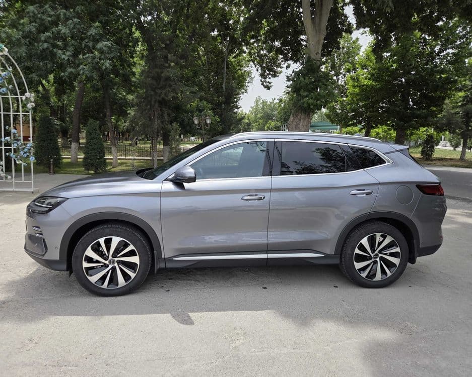 Продаётся BYD SONG PLUS EV Champion 605KM Flagship (China) — 3