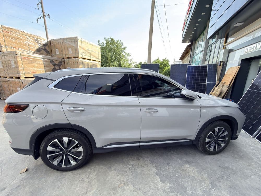 BYD chempion 605 ev — 4