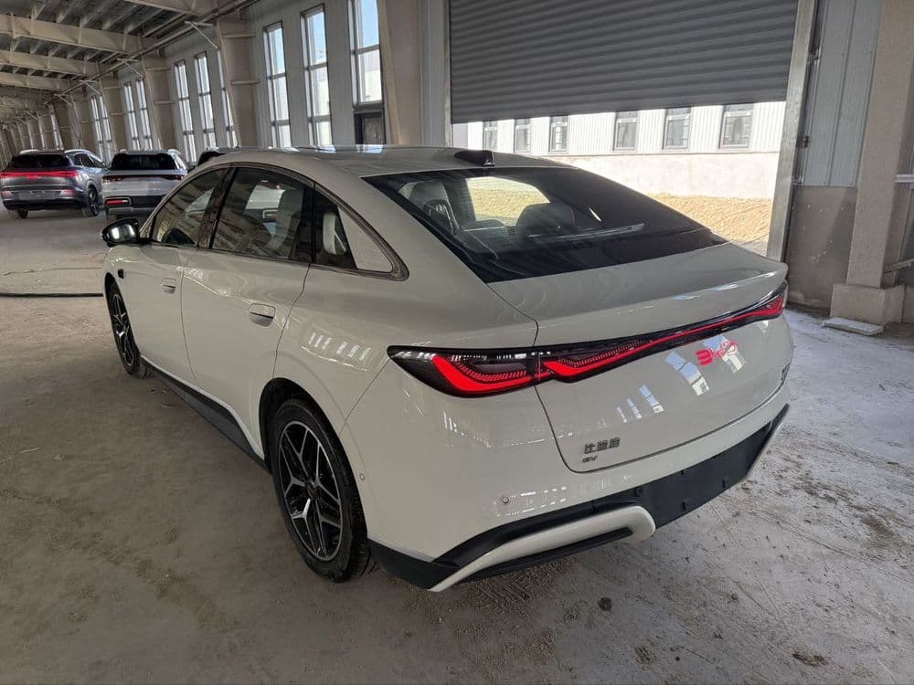 BYD seal pro 2 pozitsiya yili 2025 — 8