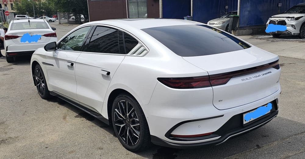 BYD HAN 2023й. 3.9s 2двигателя 610км. Бир кул узимики, ок ранг. Тозза — 4