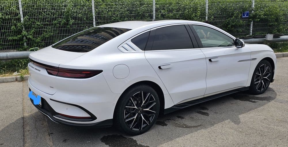 BYD HAN 2023й. 3.9s 2двигателя 610км. Бир кул узимики, ок ранг. Тозза — 5