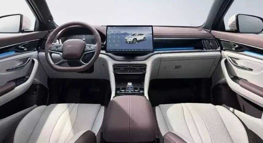 BYD Song Plus Champion 605 km | 7 700 km | Smart Drive — 3