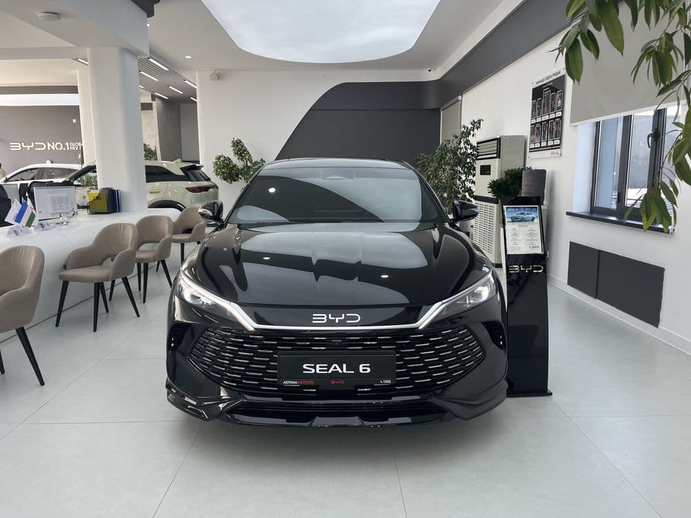 BYD SEAL 6 DM-i 120 km Flagship — 1