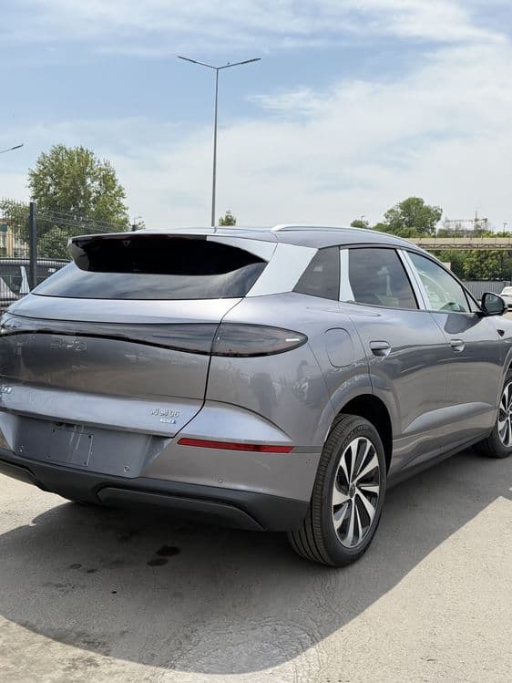 BYD SEALION 06 520 km — 5