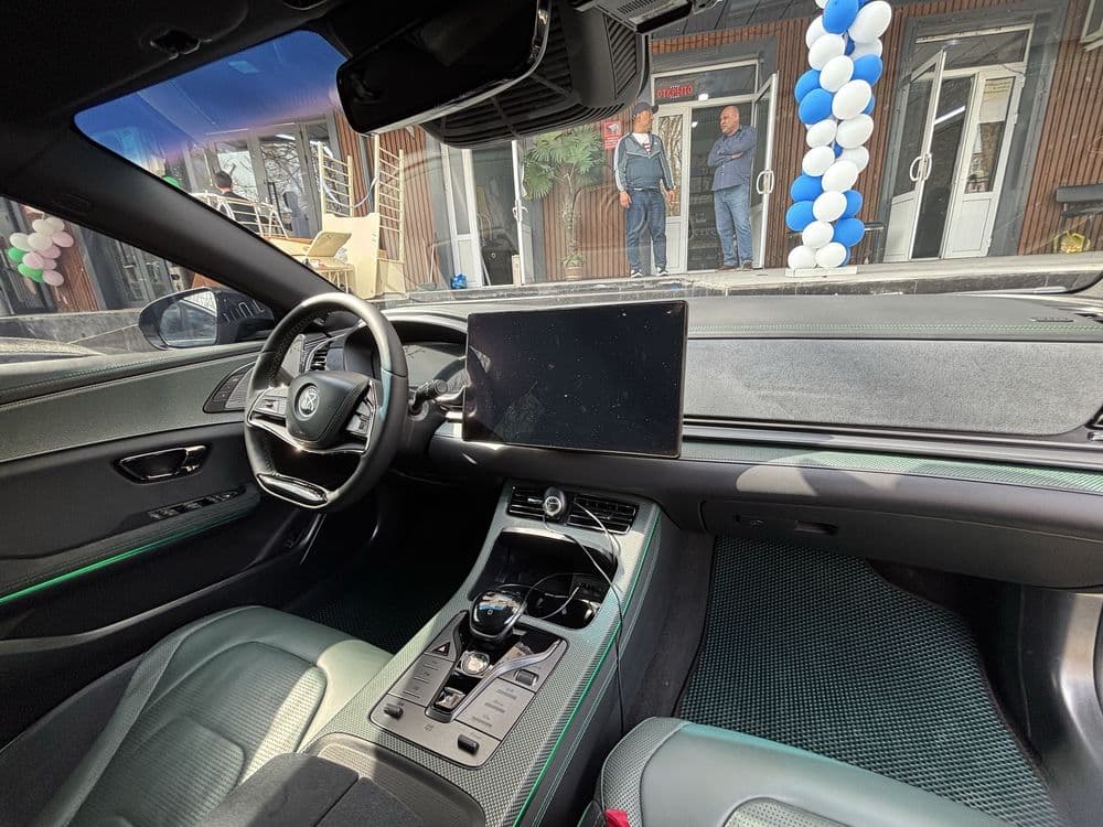 Продается BYD HAN лиситед эдишн,самая фулловая,3,9секунд до 100 — 3