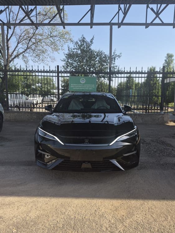 Byd Song L 2025 rwd black — 1