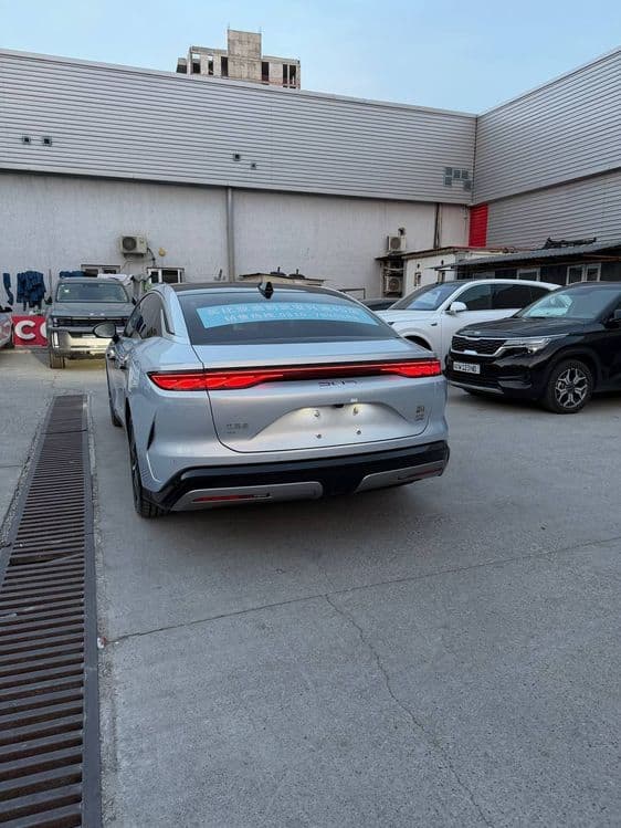 BYD Han L. AWD 3-pozitsia. Zeekir 001. Malibu xl. Kushandasi. — 2