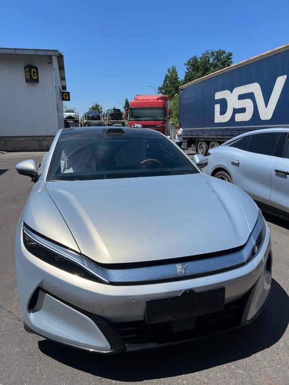 BYD HAN L ELEKTRO 2025 yil 2.7 sikund dual mator — 2