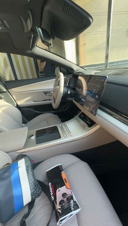 Byd Han 635 yili 2025 — 3