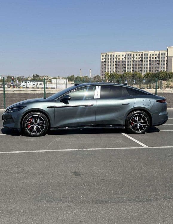 BYD han l 601km 4wd — 3
