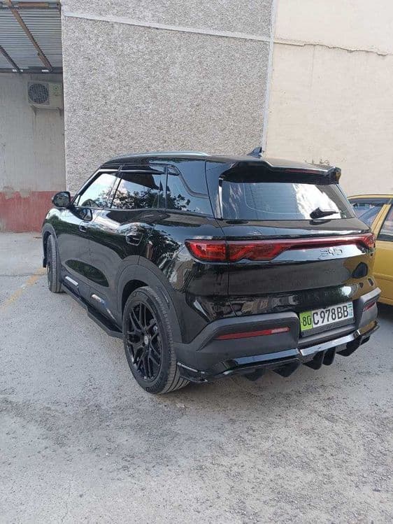 Byd Yuan Up Black edition — 3