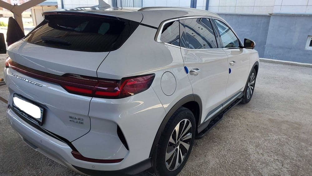 BYD byd song plus dm i champion 150km flagship — 3
