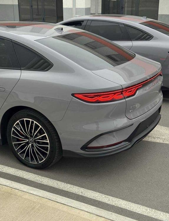 BYd han hama kmm — 1