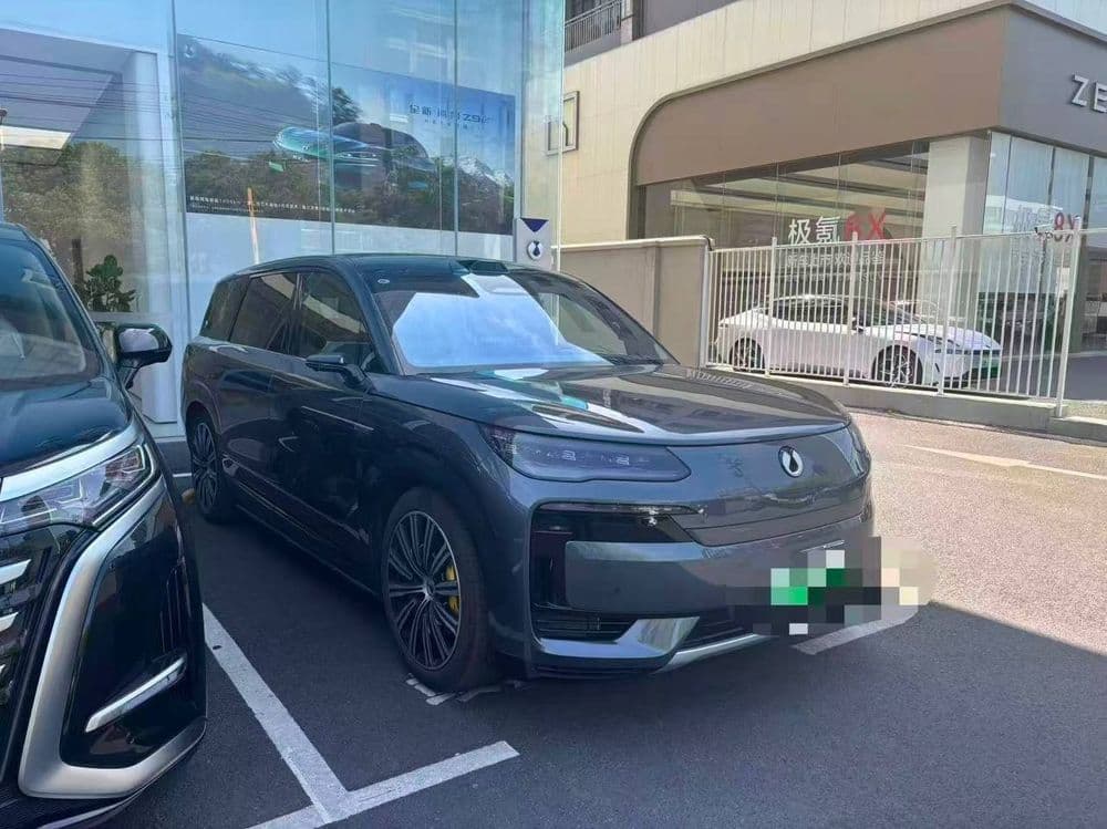 Denza N9 2025 Flagship Edition (флагманская версия, 2025 г.) — 1