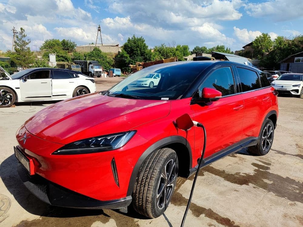 Электромобиль Xpeng G3 — 3