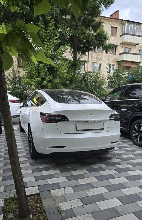 Tesla model-3 sitiladi — 2