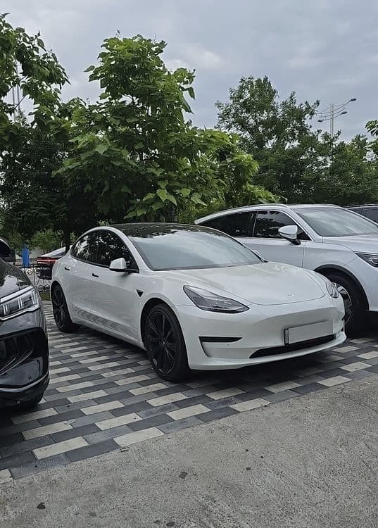 Tesla model-3 sitiladi — 3