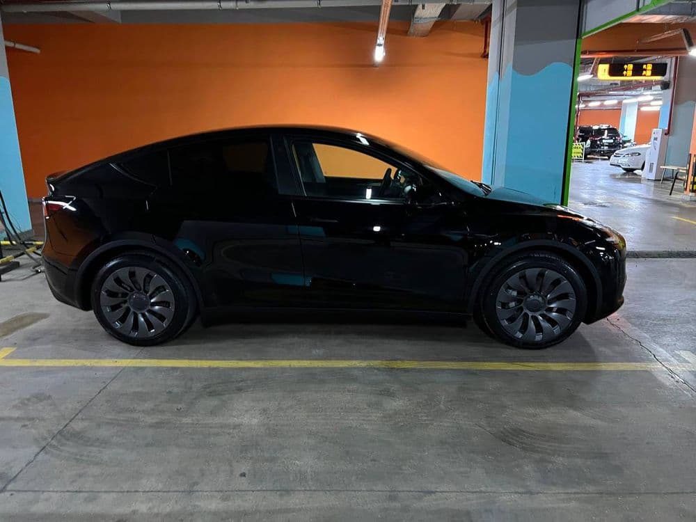 Tesla modal Y  new — 5