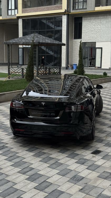 Tesla model S p100D — 4