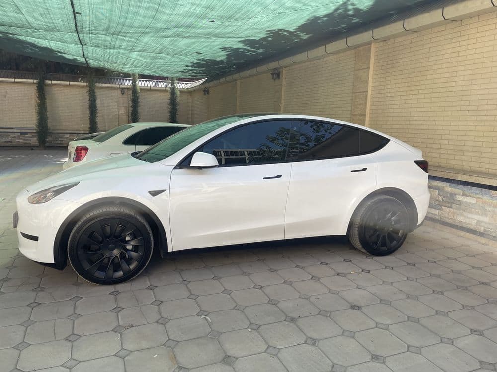 Tesla Model Y 2022 — 3