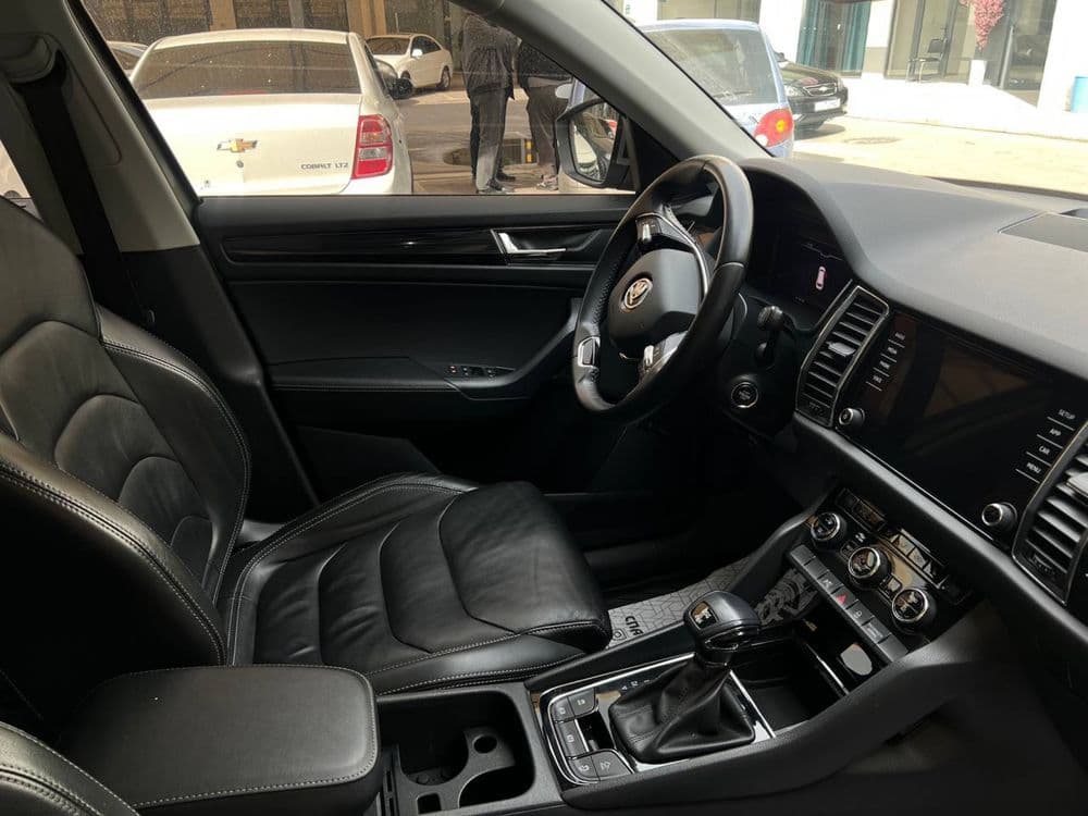 Skoda moshina sotiladi — 4