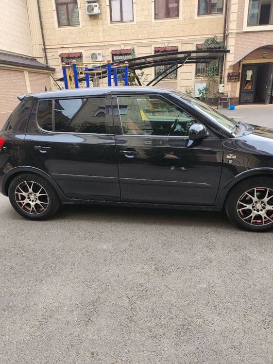 Срочно продается Skoda Fabia — 3