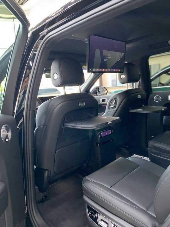 Lixiang L9 Ultra Restyling Black Metallic — 6