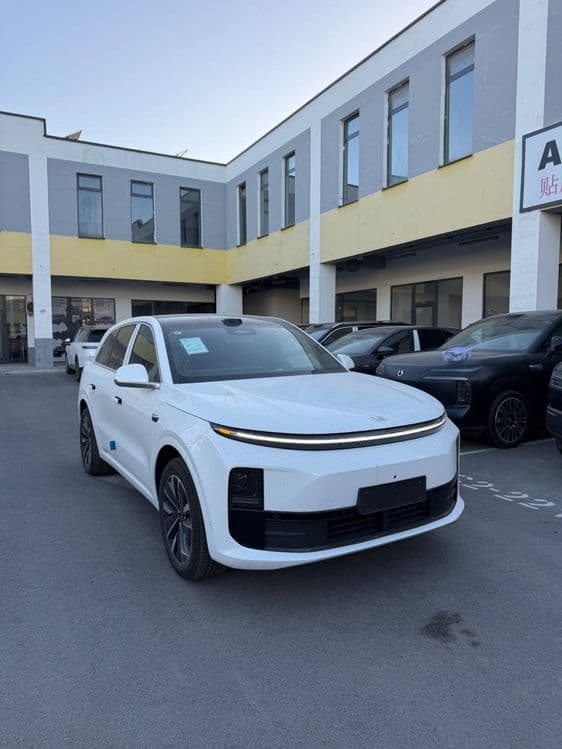 LI L6 pro рестайлинг — 1