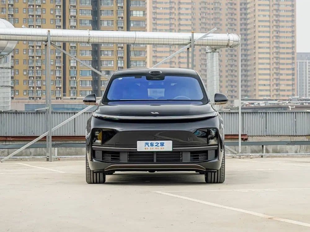 Lixiang L9 2026 обновлённая версия оранжевый салон в наличии — 2
