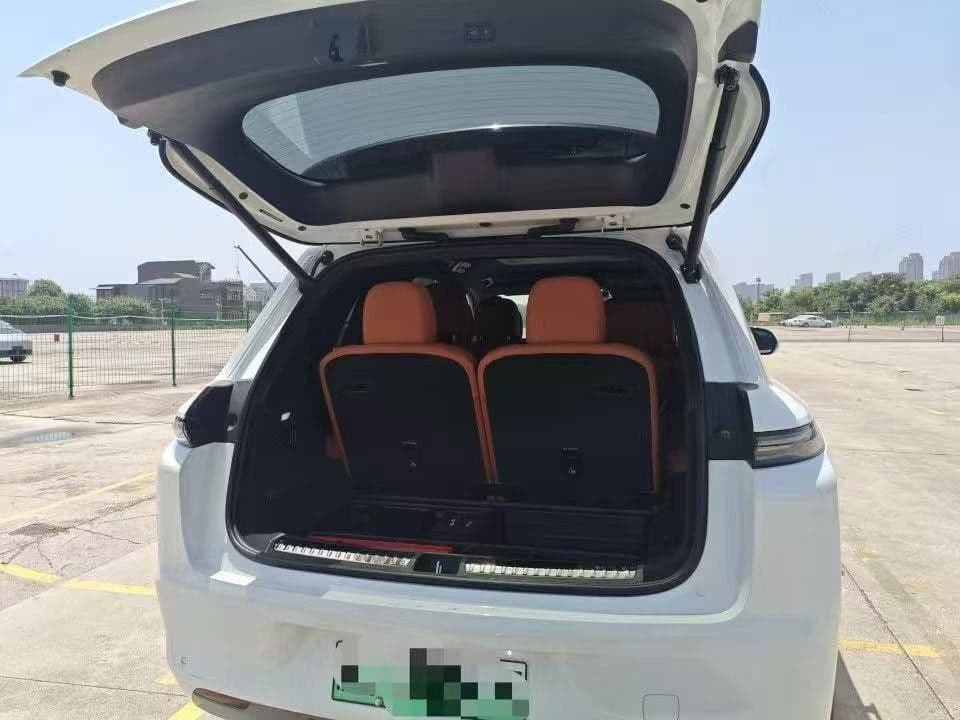 Li Auto 2025 L8 Ultra restyle — 4