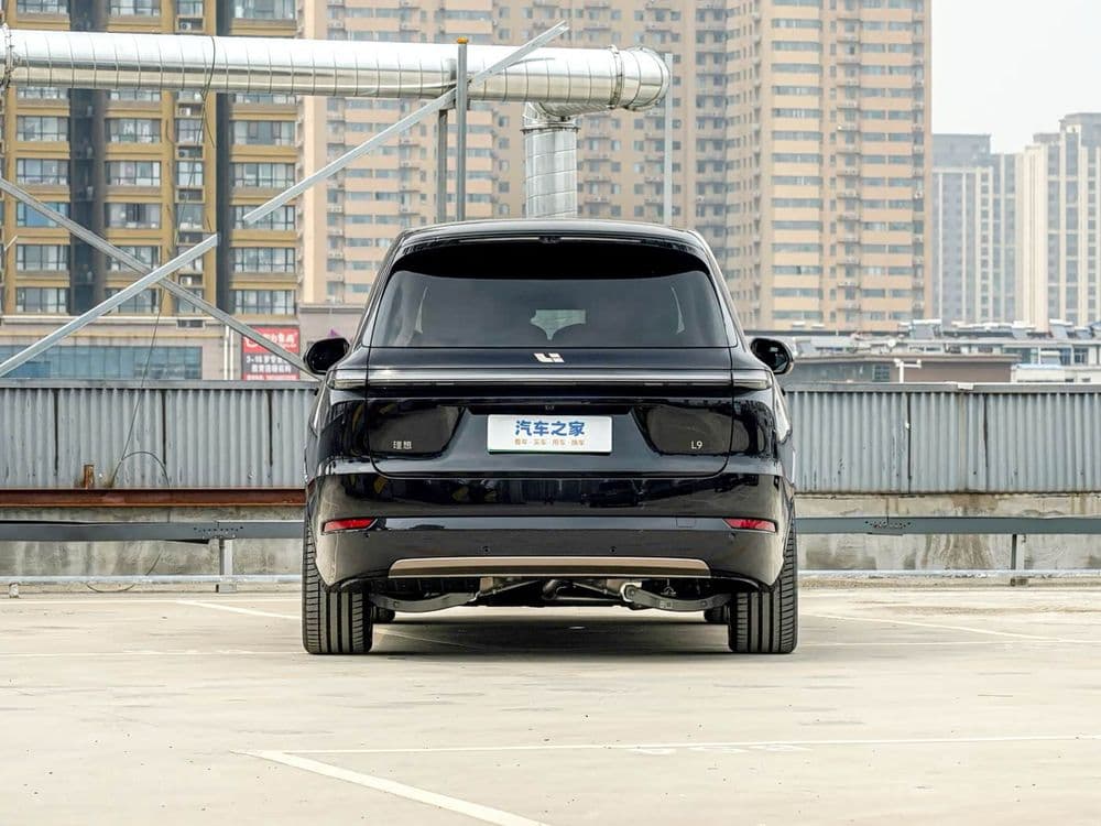 Lixiang L9 Ultra 2026 Оранж салон рестайлинг — 2