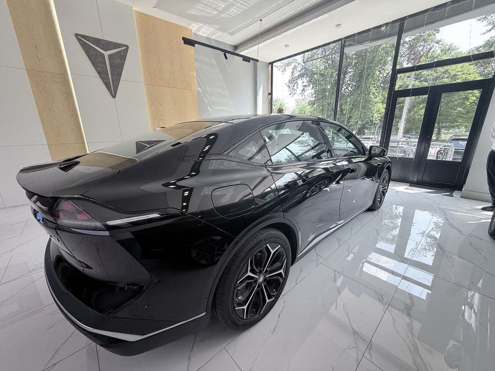 Deepal SL 03 Sport gbrid — 1