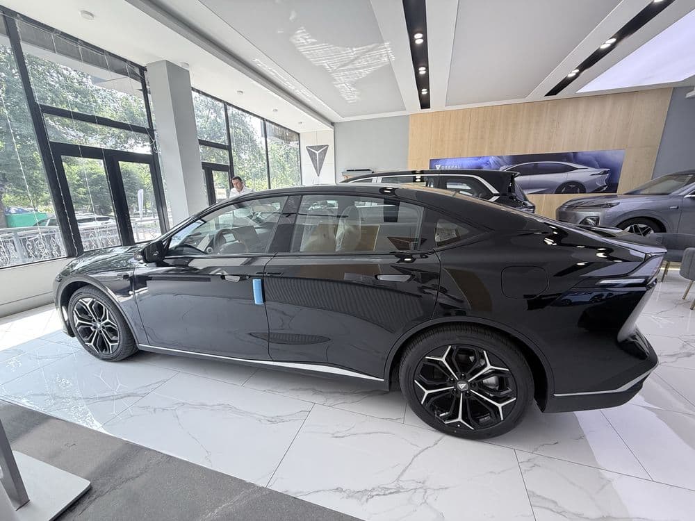 Deepal SL 03 Sport gbrid — 3