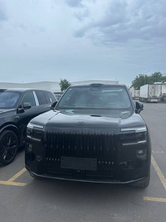 Zeekr X9 Ultra black obsidian 2026 kuzov — 1