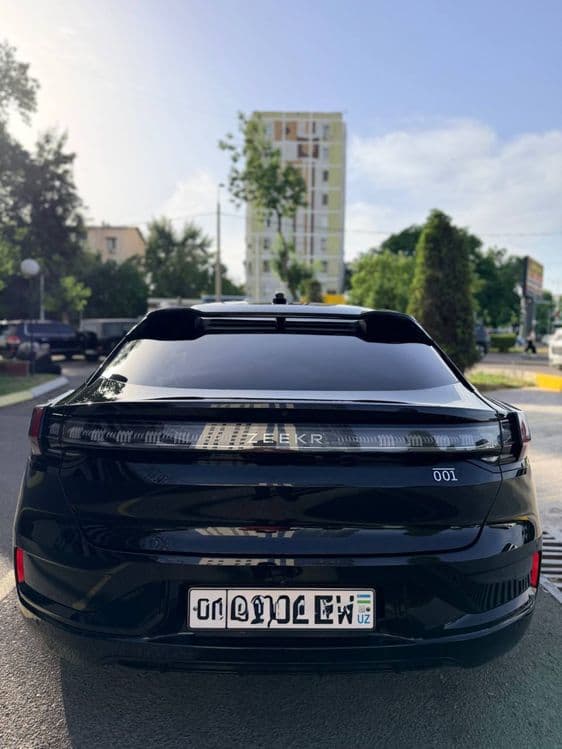 Zeekr 001 Z Sport — 2