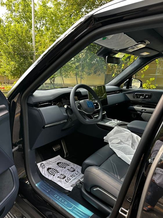 Zeekr 9X 70kw 2025 — 5