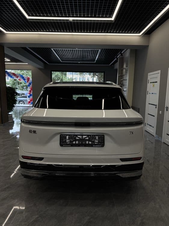 Zeekr 7x 2026 full 4WD — 3