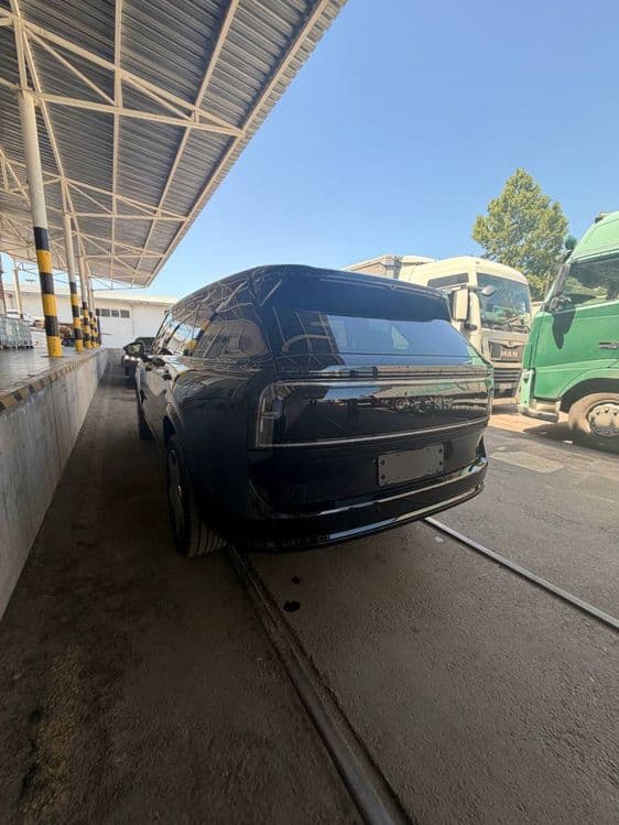Zeekr 9x 70kw 2026 black edition — 3
