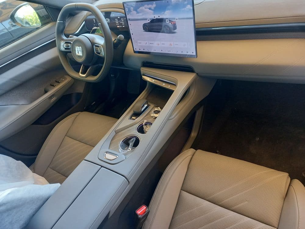 Zeekr 001 Y-SPORT 2025 DUAL mator (710 km) — 2