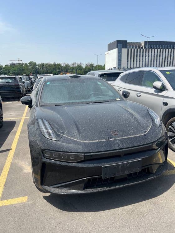 Zeekr 001 yu sport 2025 yil — 1