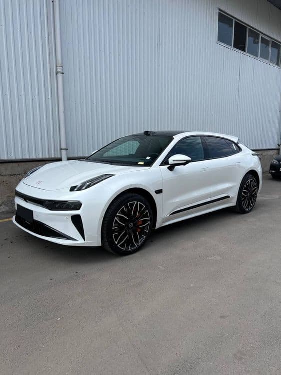 Zeekr 001 yu Z-sport 2025 yil — 3