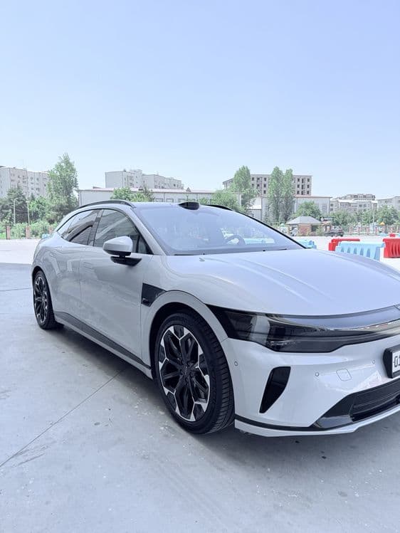 Srochno sotiladi ZEEKR 007 GT RWD — 2