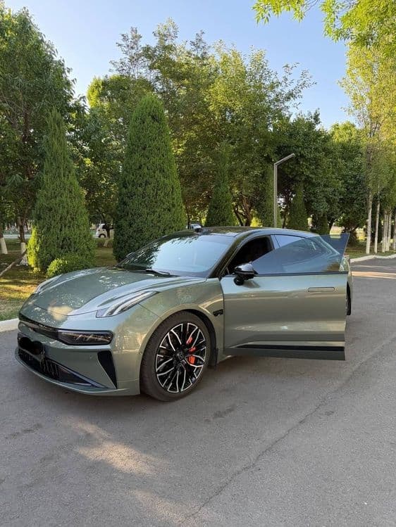 Zeekr 001 z sport full — 1