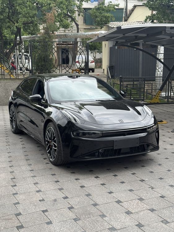 Zeekr 001 You Z Sport 2025 restyle — 2
