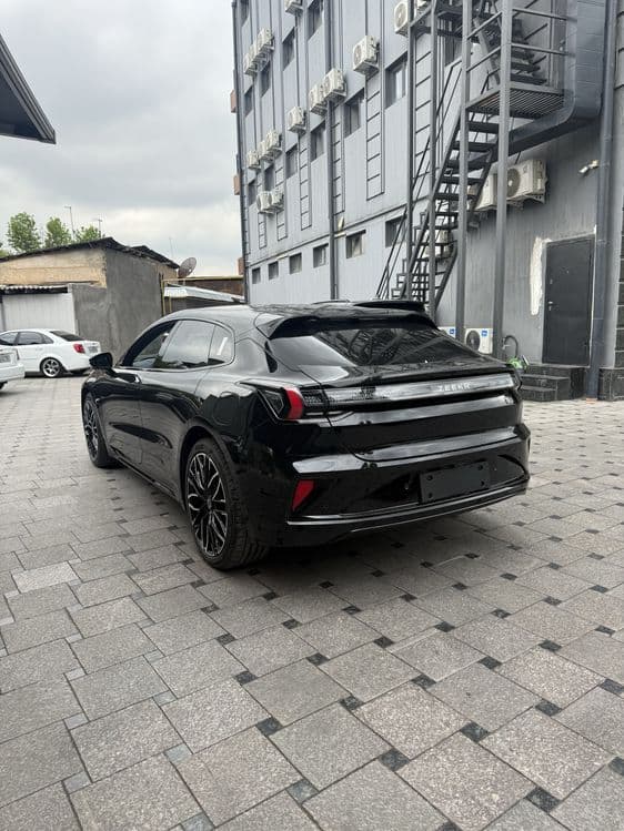 Zeekr 001 You Z Sport 2025 restyle — 4