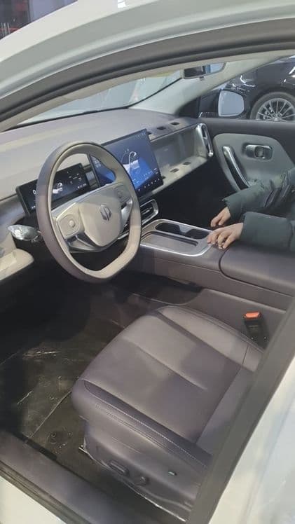 Leapmotor B01 full 650 km — 3