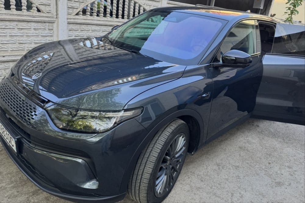 Leapmotor c11 gibrid 300km — 2